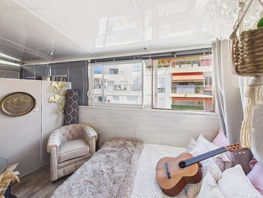 A  vendre juan les pins dernier etage traversant - photo 7