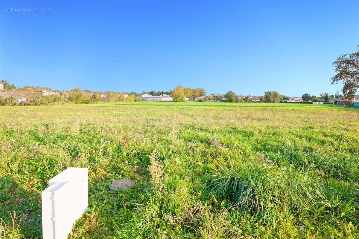 Terrain à BRENS