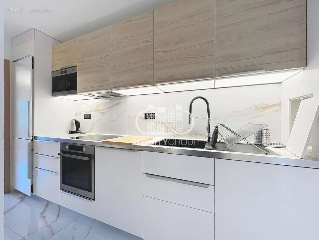 Appartement à VALLAURIS