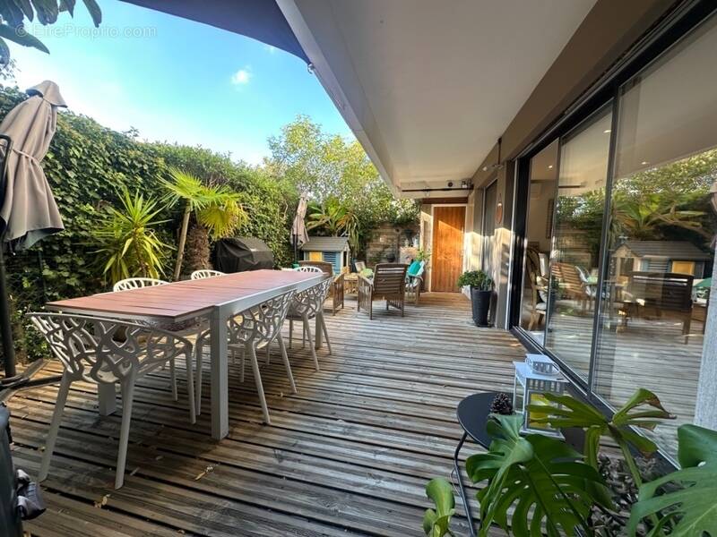 Appartement à MARSEILLE-8E