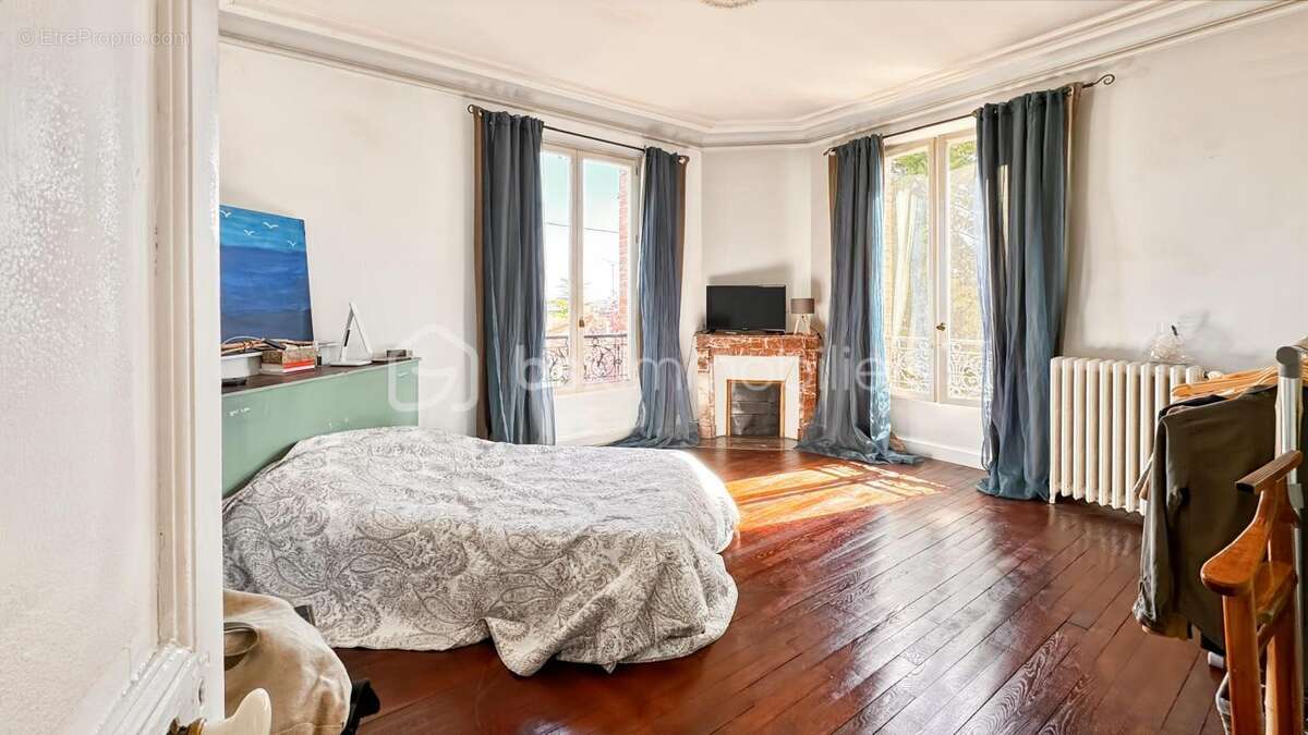 Maison à NEUILLY-PLAISANCE
