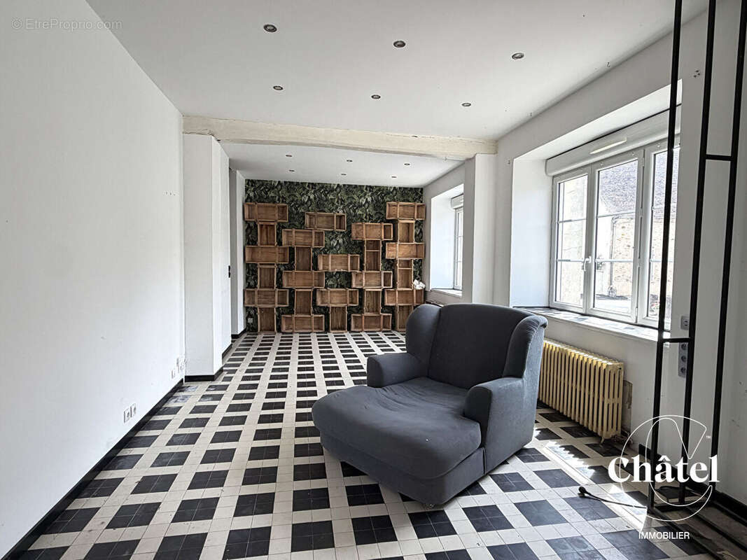 Proche Nanteuil le Haudouin - Maison 5 pièces - photo 3