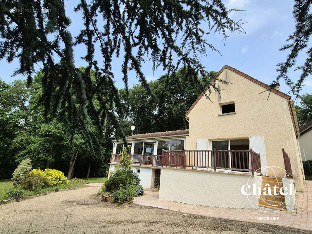 Maison à AUVERS-SUR-OISE