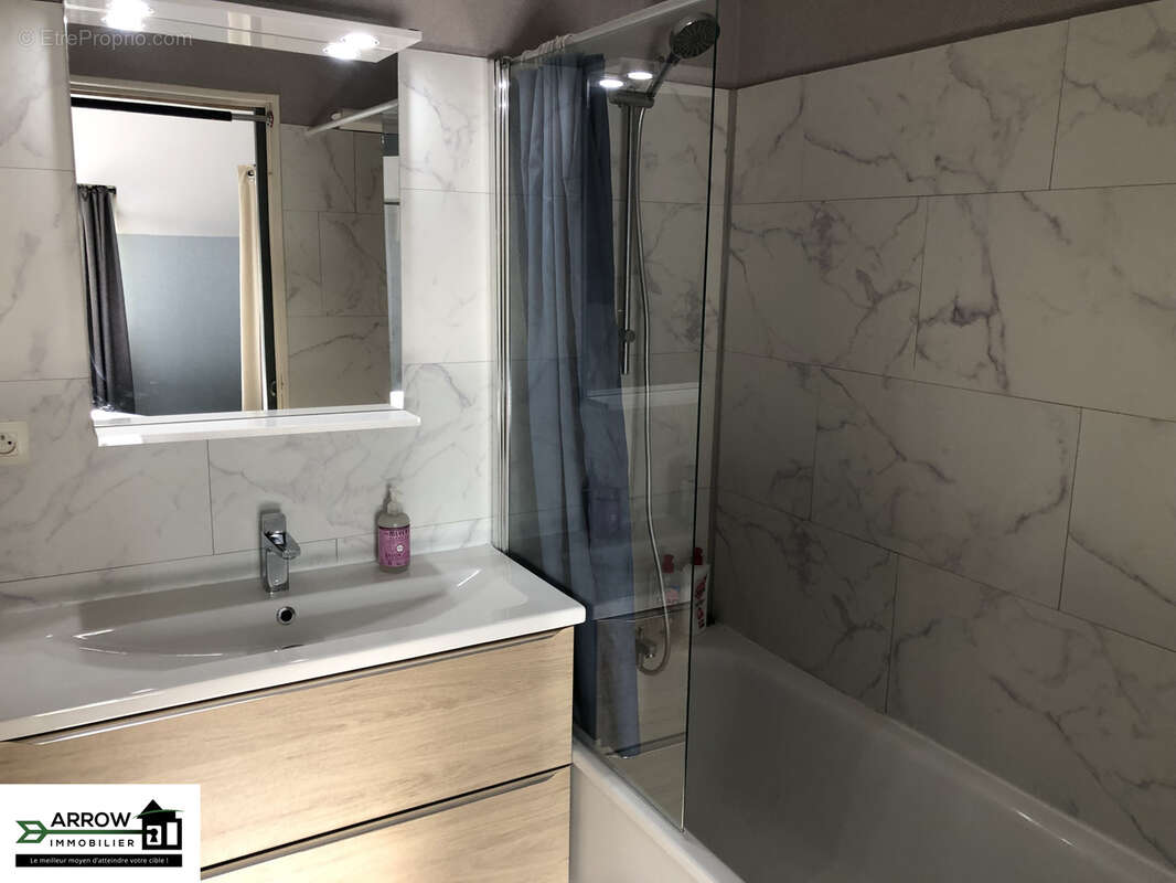 Appartement à NOYAL-CHATILLON-SUR-SEICHE