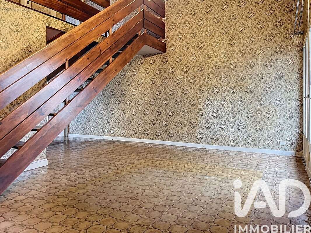 Photo 2 - Maison à CHATELLERAULT