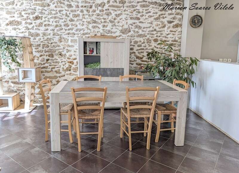 Maison à CHAUMES-EN-BRIE