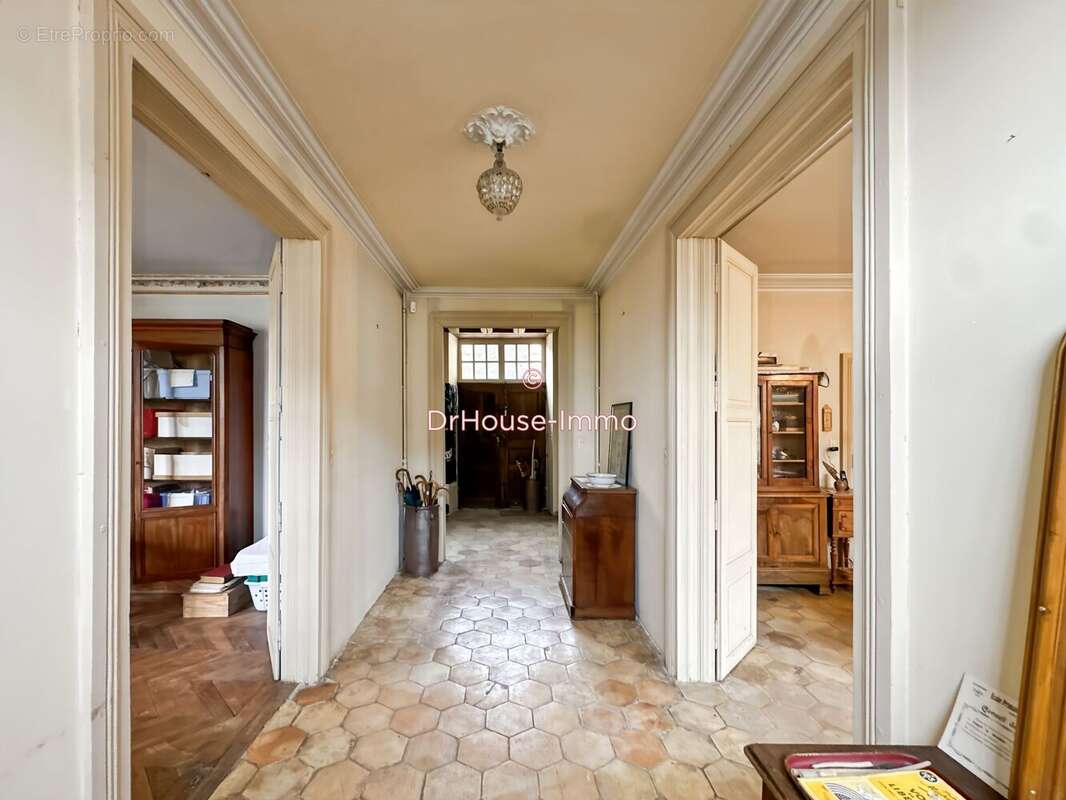 272 m² à Nogent-Le-Bernard  - photo 17