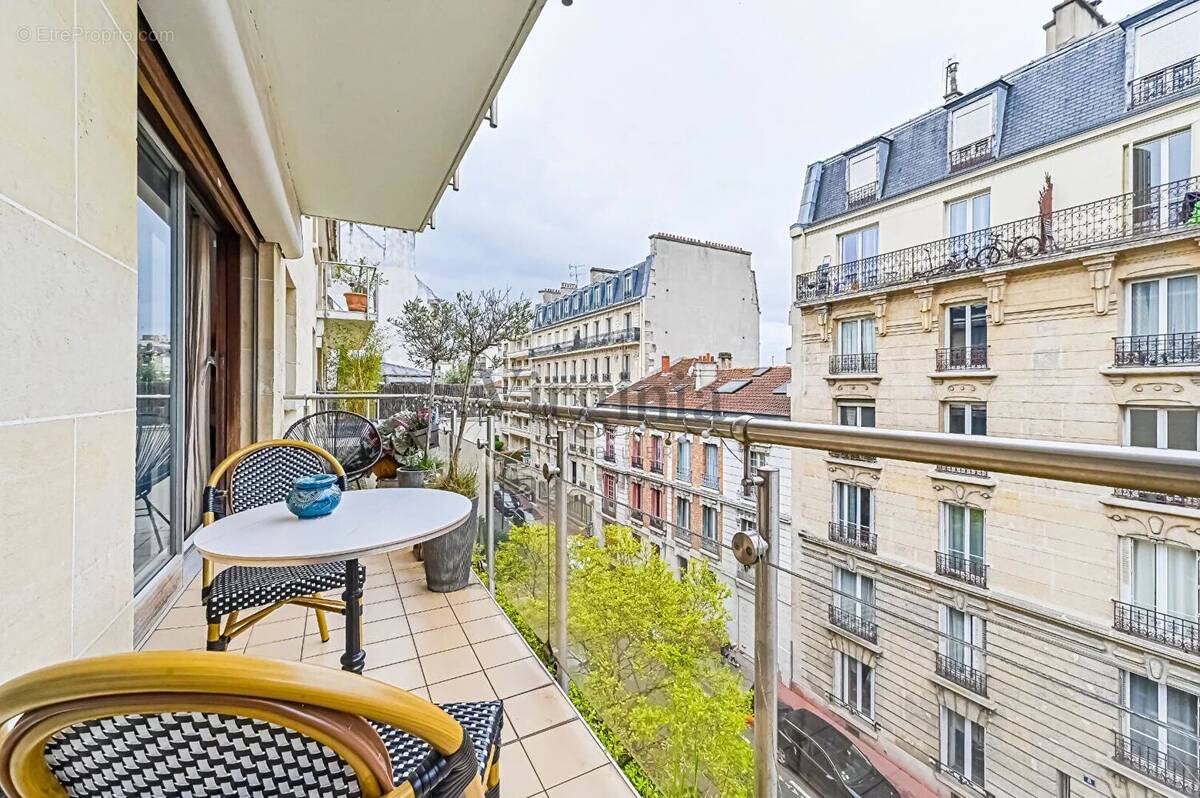 Appartement à SAINT-MANDE