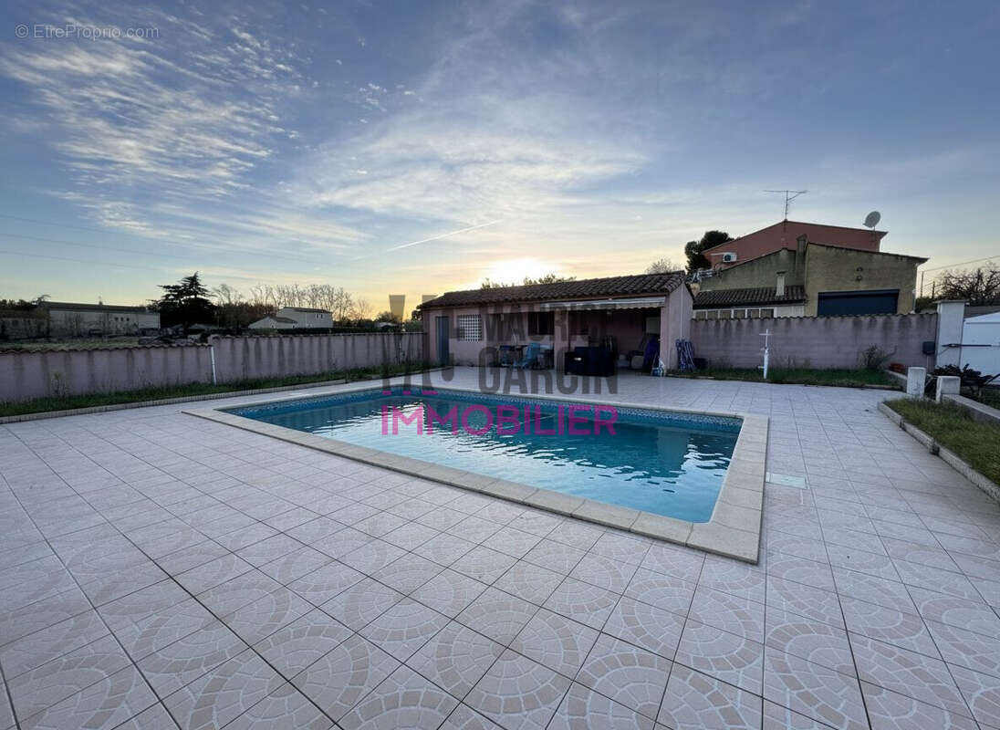 Maison à MORIERES-LES-AVIGNON