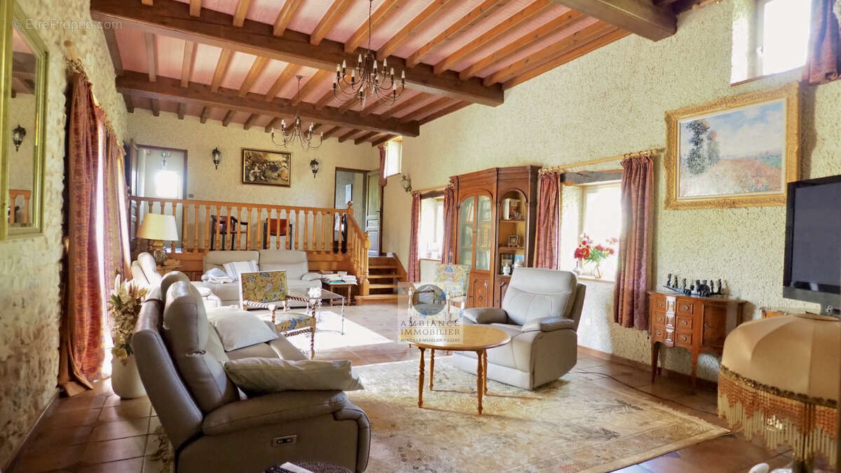 Maison à CLIOUSCLAT