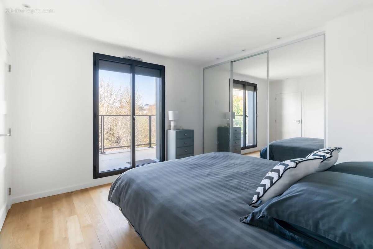 Appartement à SAINT-MAUR-DES-FOSSES