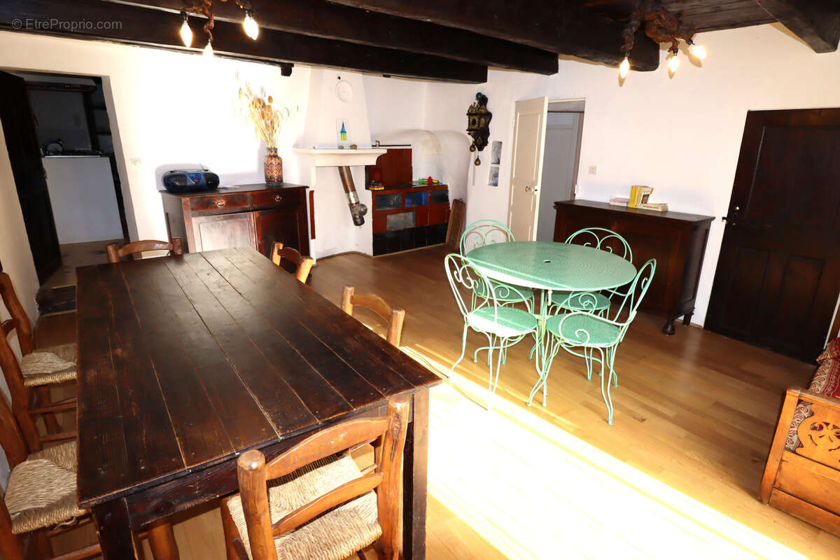 Maison à THORAME-BASSE