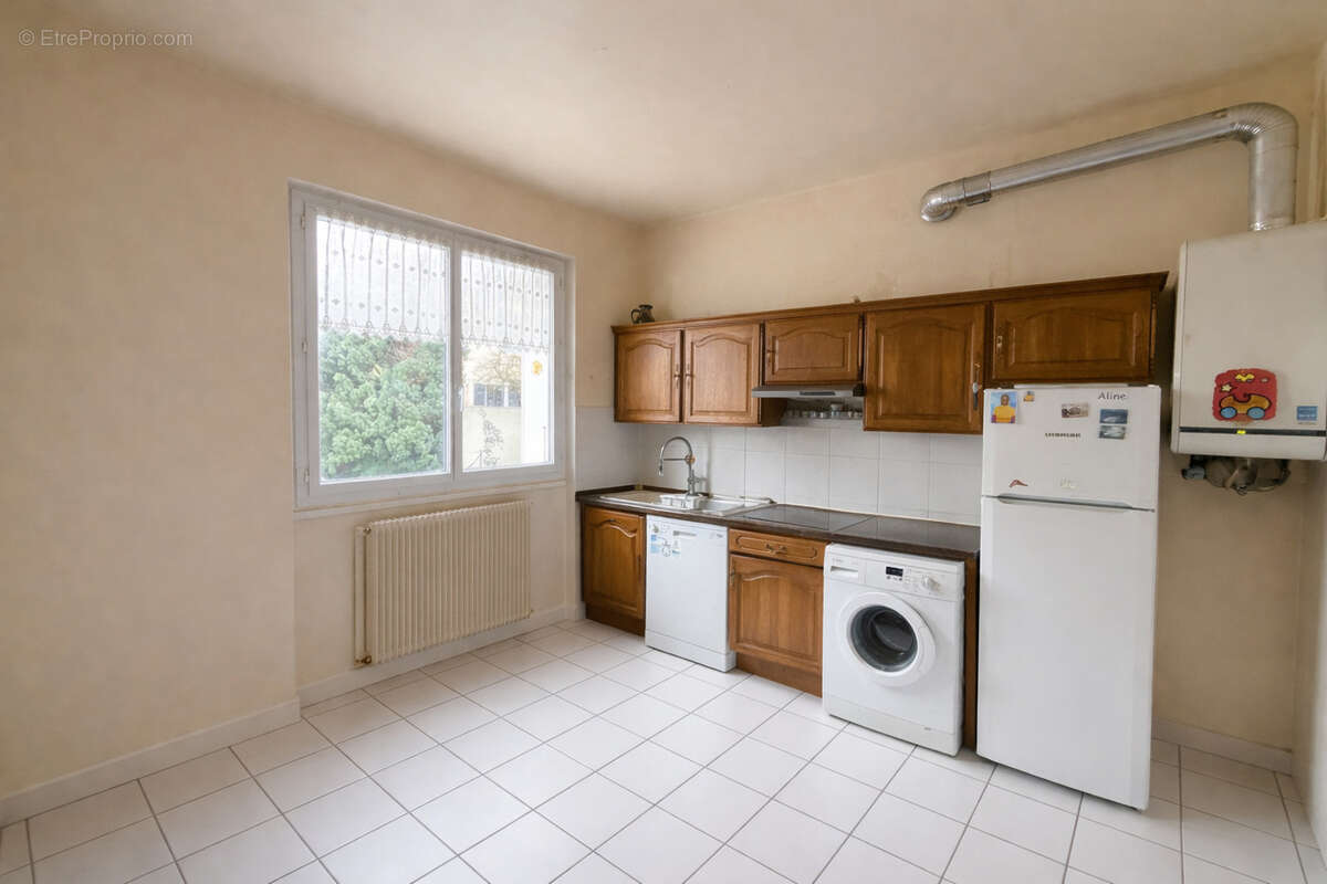 Appartement à VILLE-LA-GRAND
