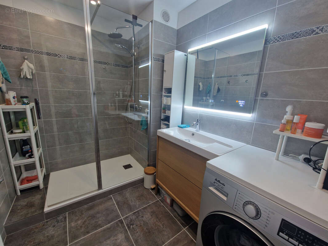 Appartement à LA VALETTE-DU-VAR