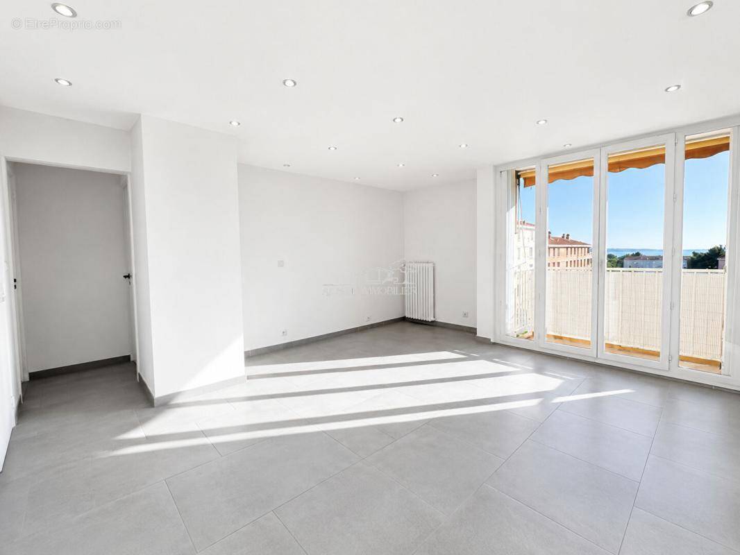 Appartement à VITROLLES