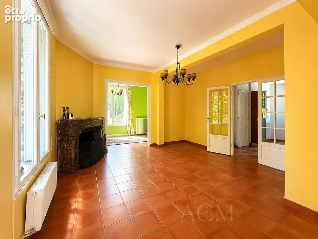 Maison spacieuse 8 pièces - Dépendance - Parc - Maisons Laffitte - photo 2