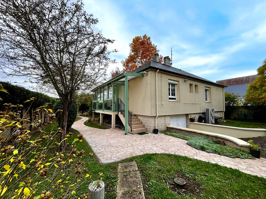 Maison à SAINT-MARTIN-DE-FONTENAY