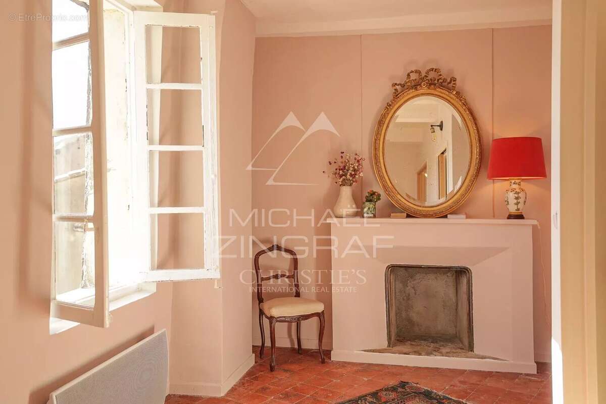 Appartement à BONNIEUX