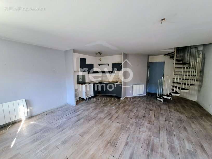 Maison à SAINT-SYLVAIN-D'ANJOU