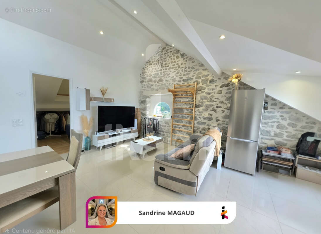 Maison à SCIEZ
