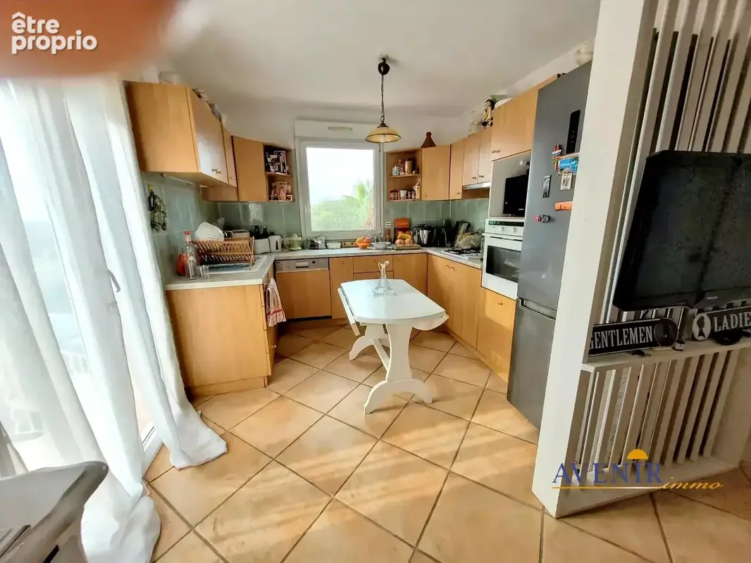Maison 7 pièces 242 m² à vendre à Marseille-13e (13013) - photo 9