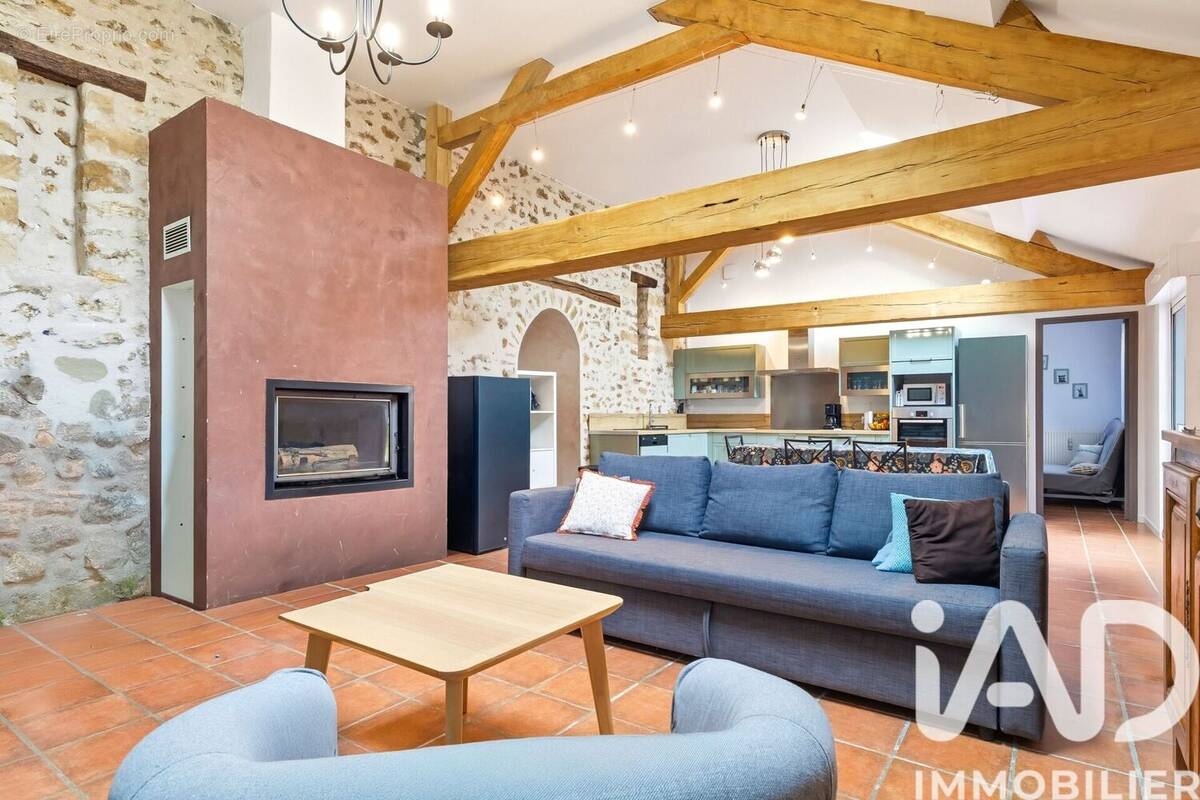 Photo 1 - Maison à FONTAINE-LE-PORT