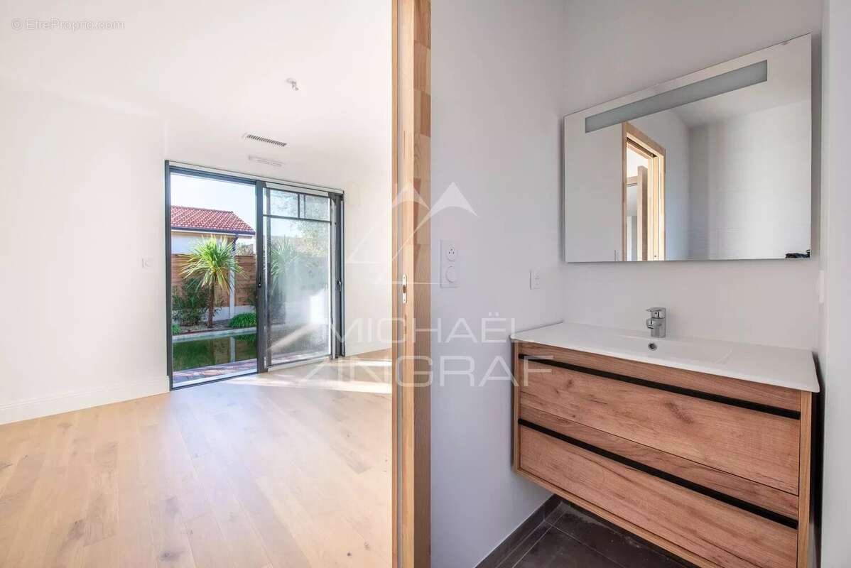 Maison à GUJAN-MESTRAS