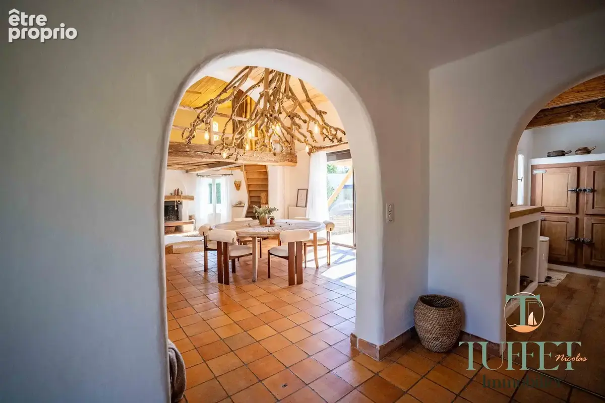 Maison 6 pièces 220 m² à vendre à La Tremblade (17390) - photo 5