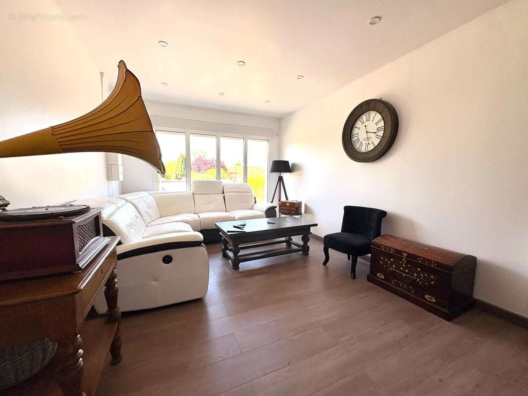 Maison familiale de 151 m² - photo 7