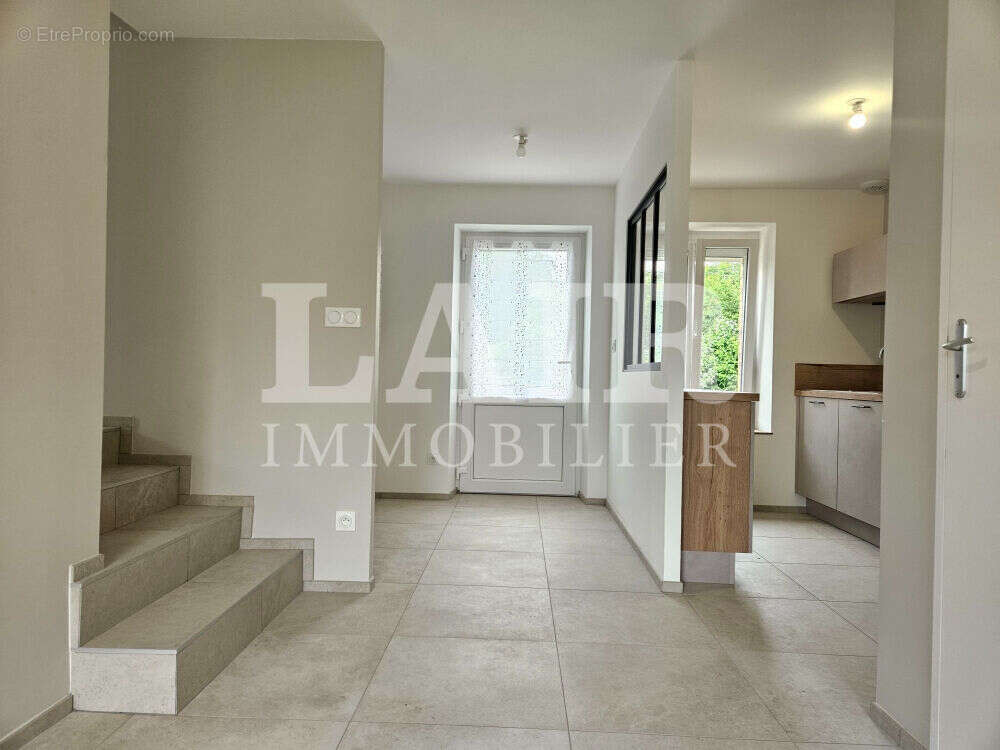 Maison à FRESNAY-SUR-SARTHE