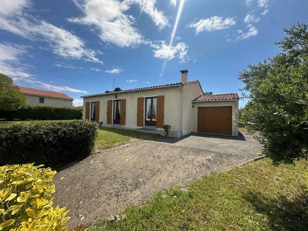Maison à SAINT-GEORGES-DE-DIDONNE