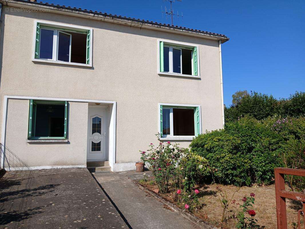 Maison lumineuse 4 chambres avec terrain clos et arboré - photo 15