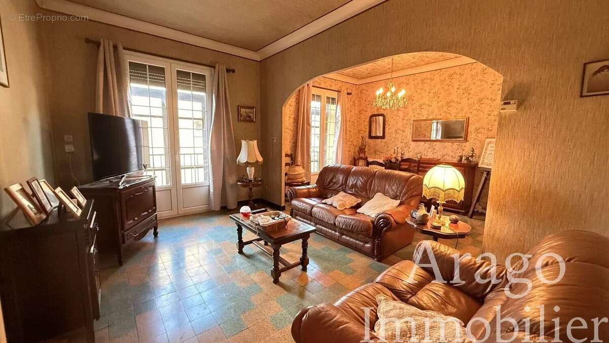 Maison à PEYRESTORTES