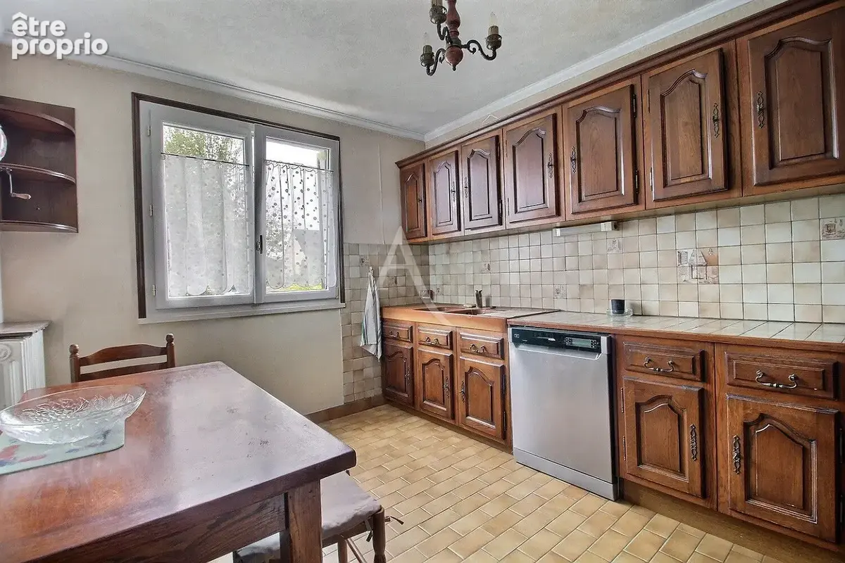 Maison familiale de 140m² dans le quartier de la marnière à Maurepas - photo 5