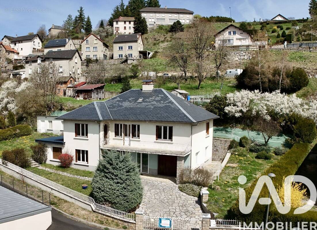 Photo 1 - Maison à SAINT-ALBAN-SUR-LIMAGNOLE