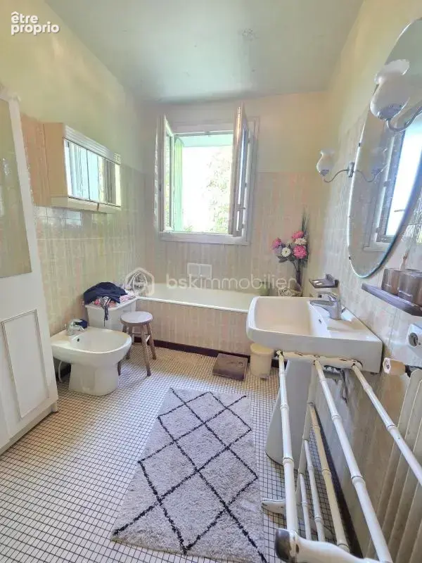 Roquefort-maison en pierre a renover 110 m² - jardin- commodites a pied - photo 9