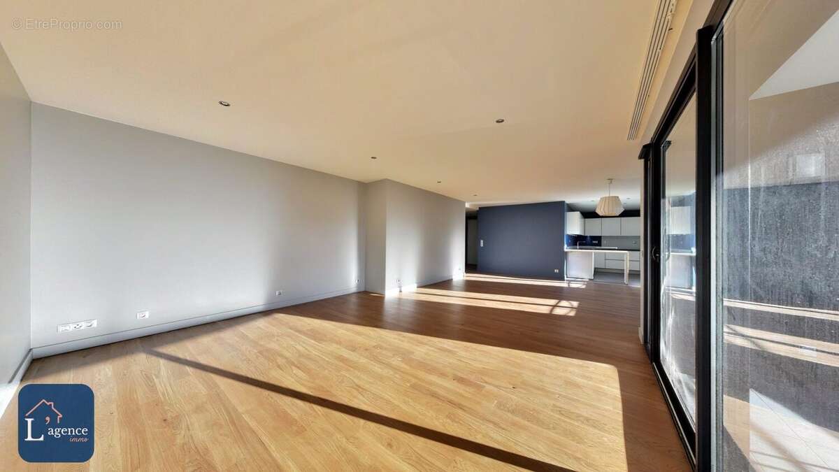Appartement à SAINT-GENIS-POUILLY