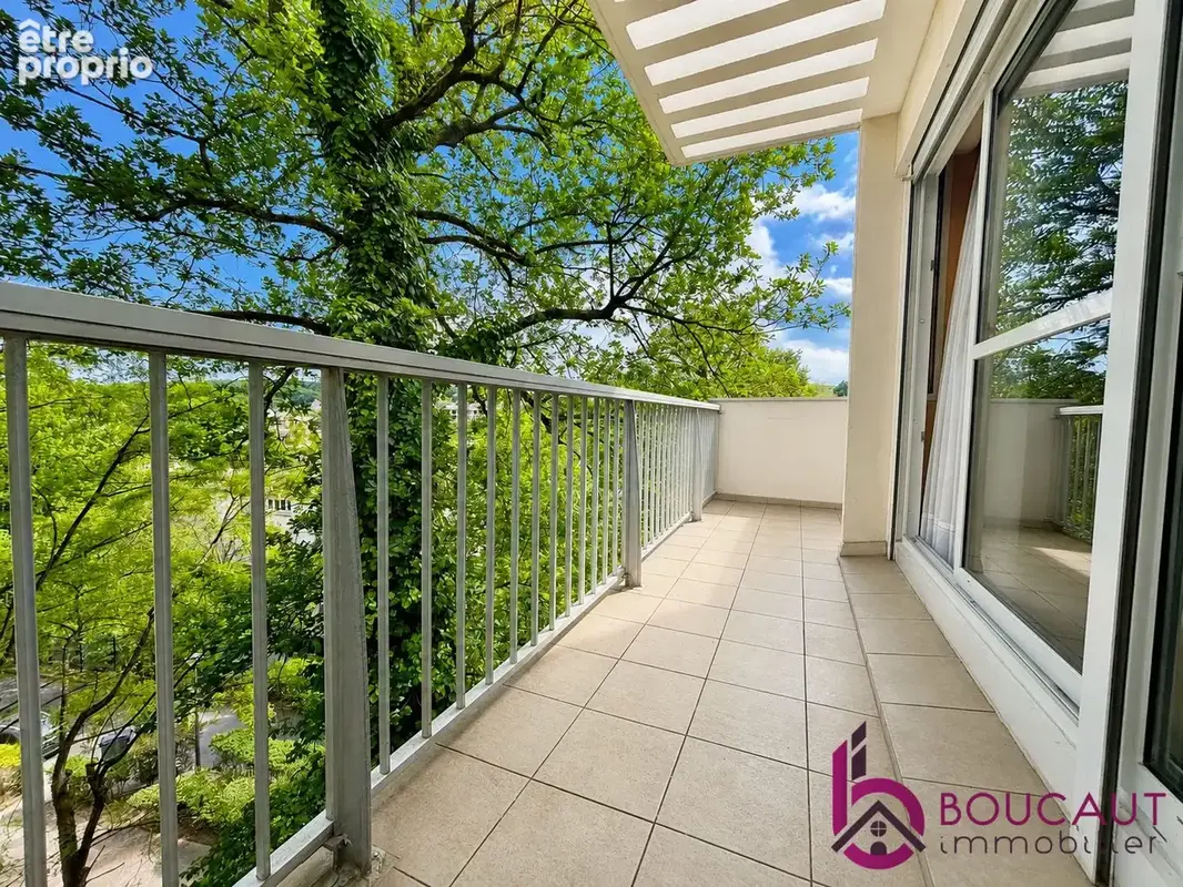 Photo Appartement à Le Plessis-Robinson au prix de 349 000€