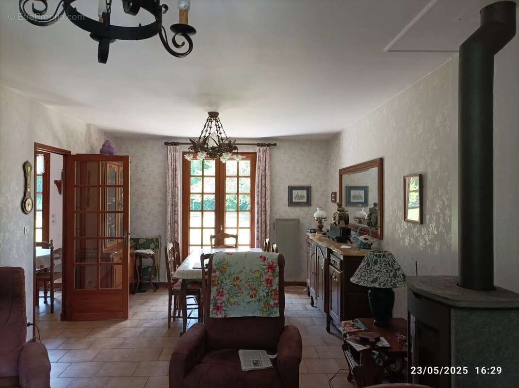 Maison à ANNESSE-ET-BEAULIEU