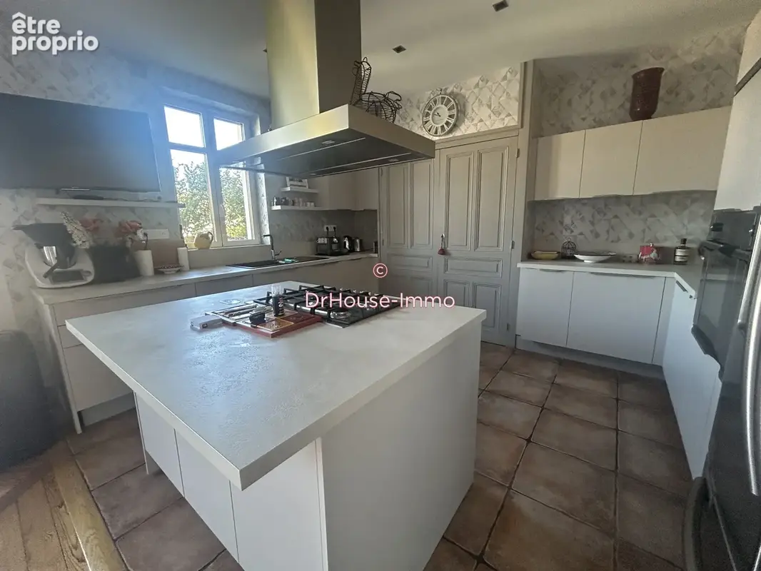 Maison 9 pièces 375 m² à vendre à Bourg-En-Bresse (01000) - photo 19