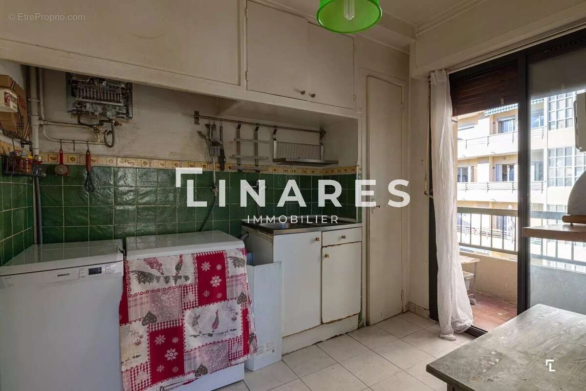 Appartement à MARSEILLE-5E