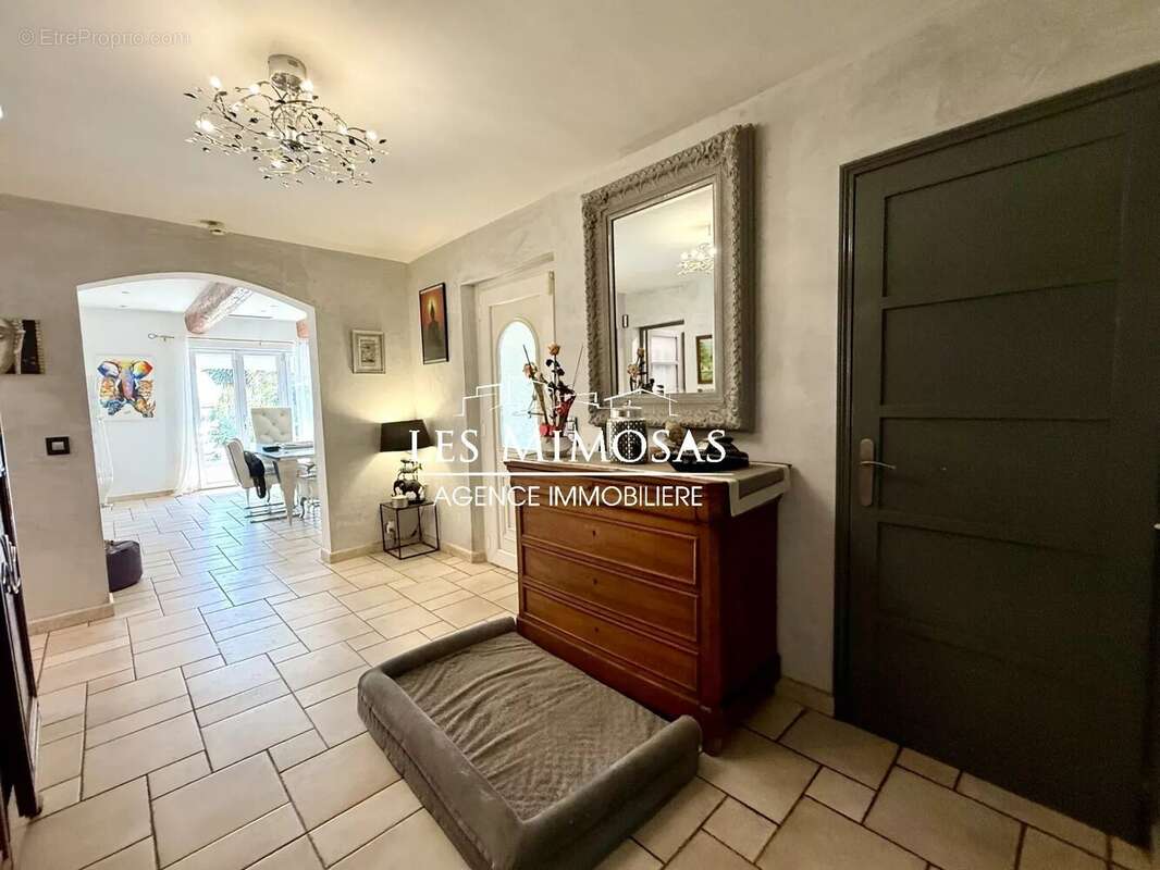 Maison à FREJUS