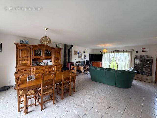 Maison à SAINT-JEAN-DU-THENNEY