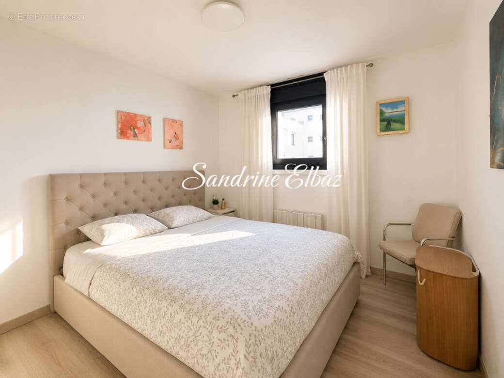 Appartement à PARIS-20E