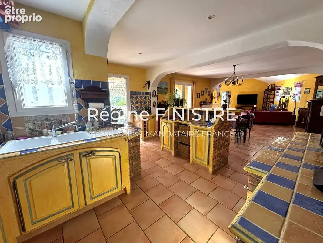 Les arcs-sur-argens bastide t5 - 179 m² - 4 chambres - piscine - double garage - boulodrome - 5 087 m² de terrain clos - photo 9