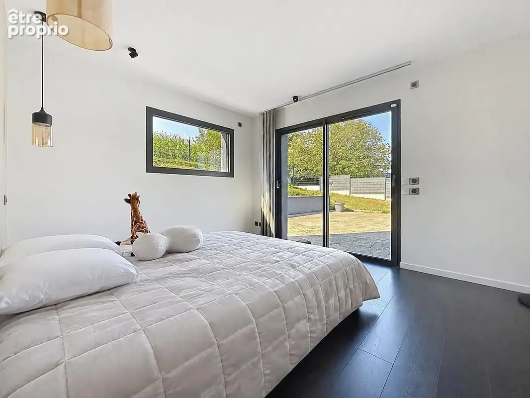 Villa contemporaine avec piscine chauffée - photo 11