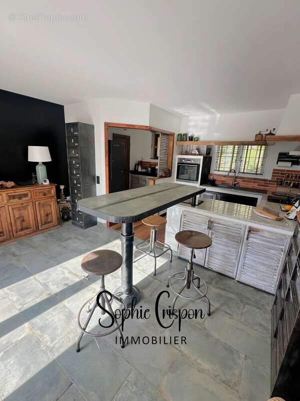 Maison à LES ADRETS-DE-L'ESTEREL