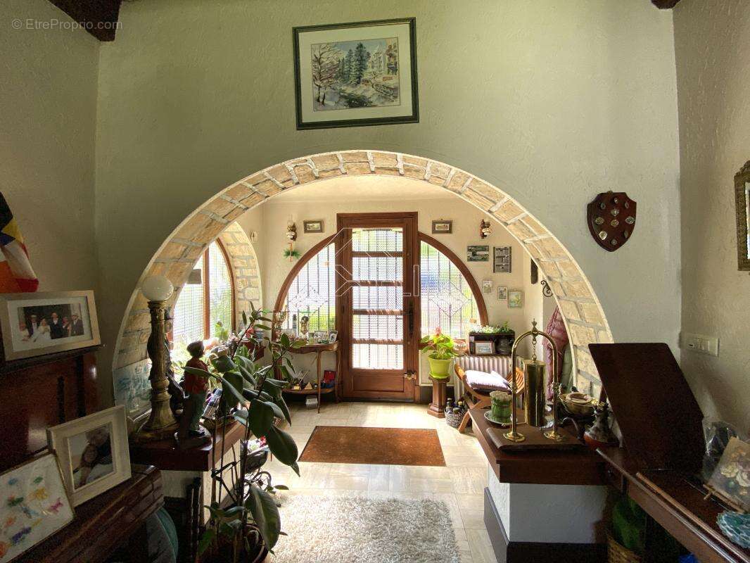 Maison à BONNIERES-SUR-SEINE