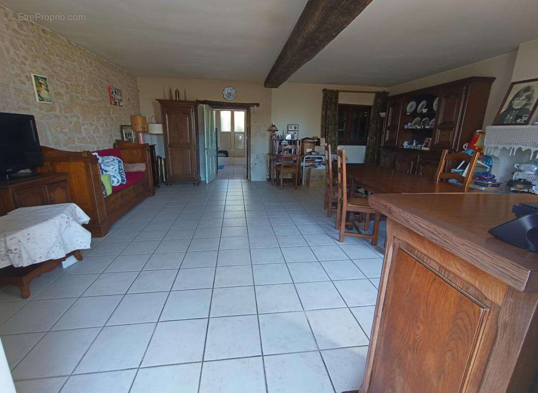 Maison à SAUVIGNY-LES-BOIS