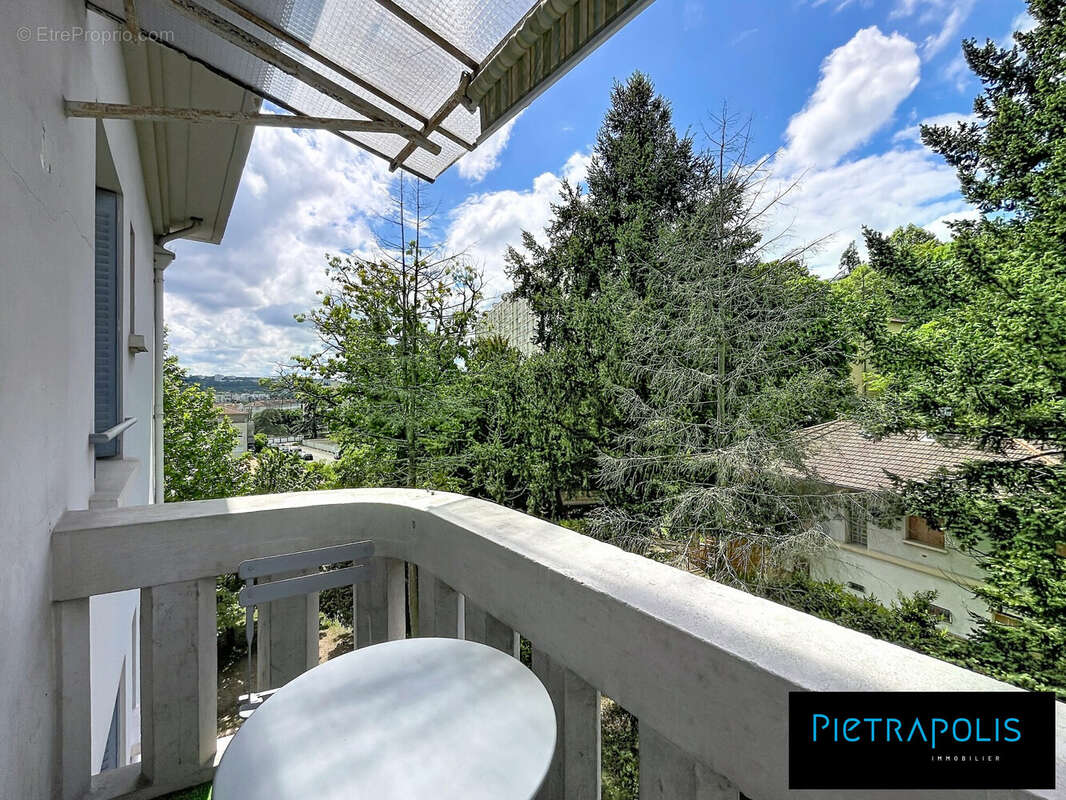 Appartement à LYON-9E